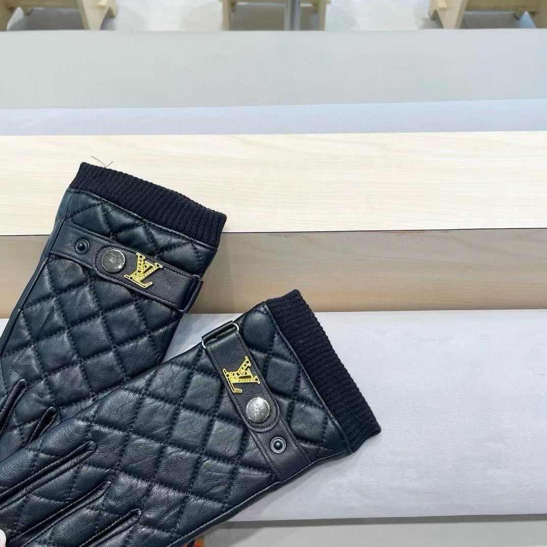 LV Gloves In Black Lambskin 473366