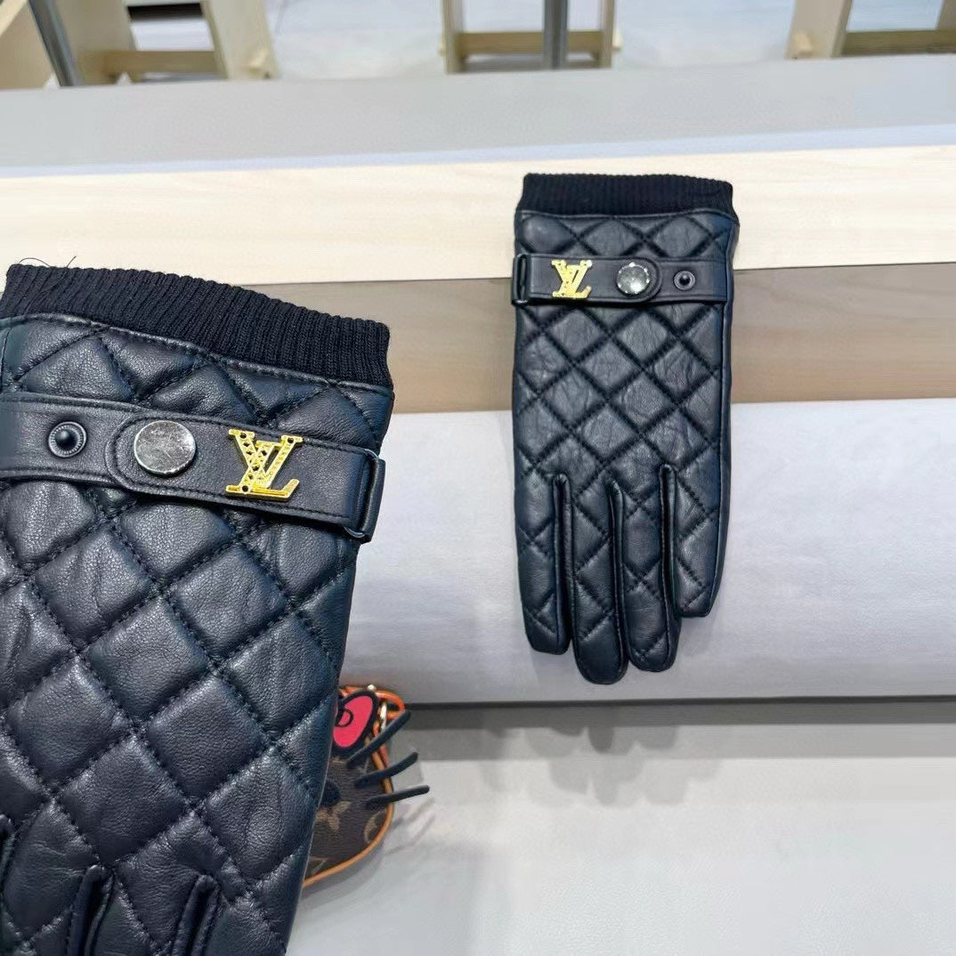 LV Gloves In Black Lambskin 473366