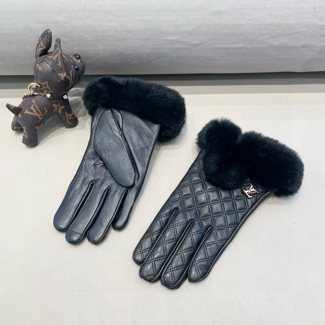 LV Gloves In Black Lambskin And Rabbit Fur 473376