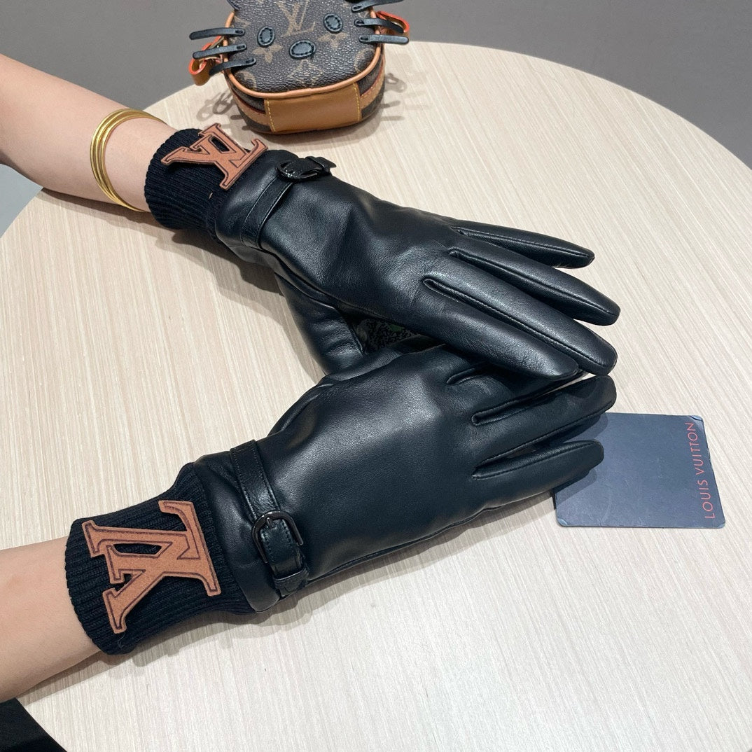 LV Gloves In Black Lambskin 475531