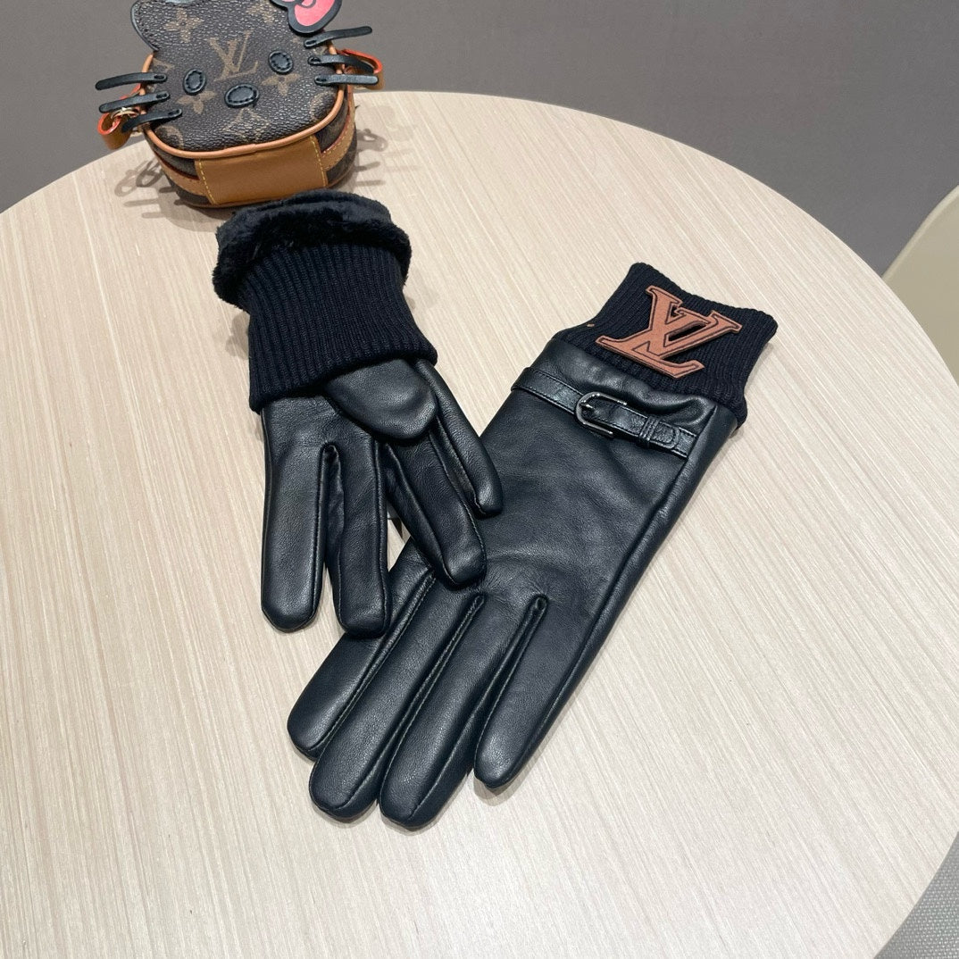 LV Gloves In Black Lambskin 475531