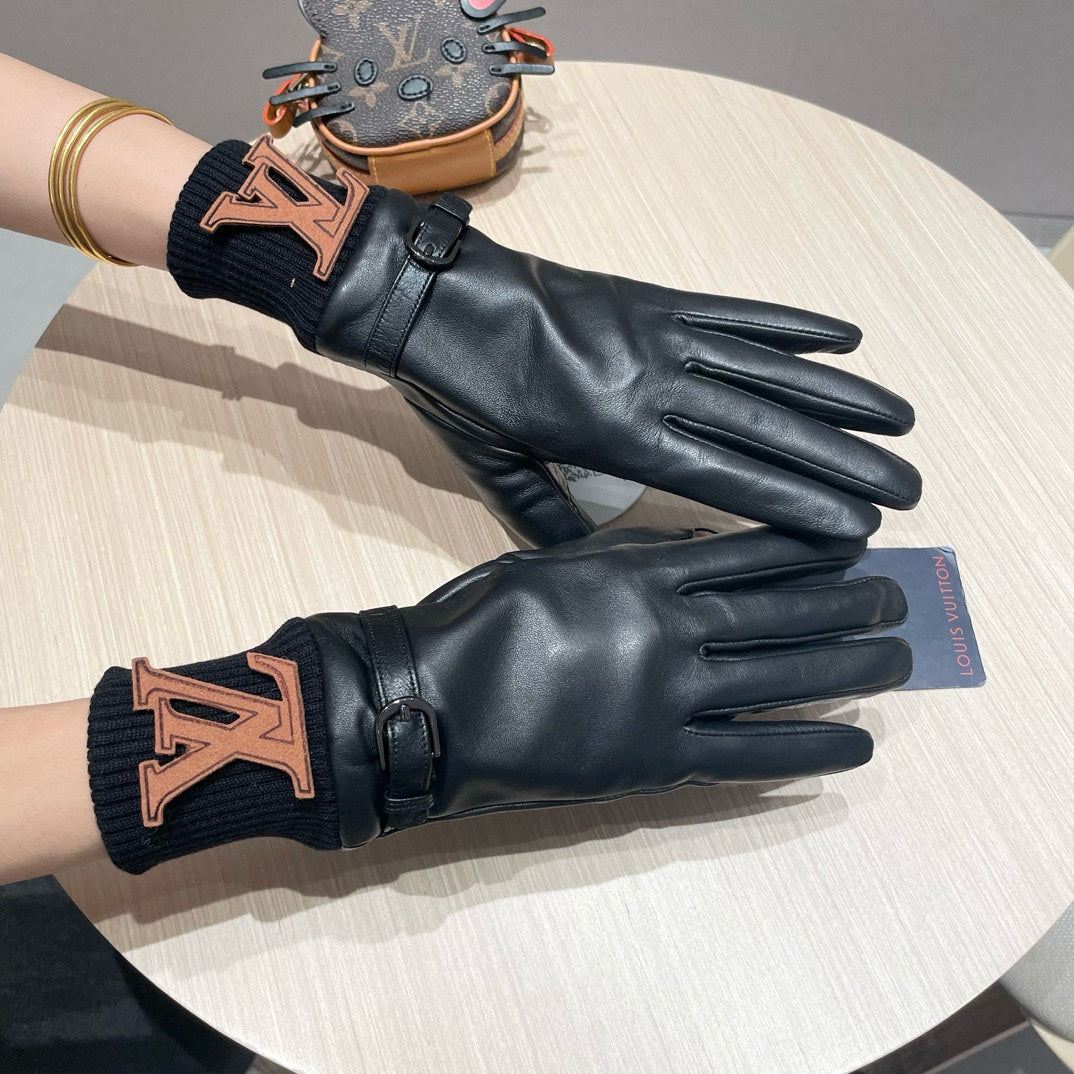 LV Gloves In Black Lambskin 475531