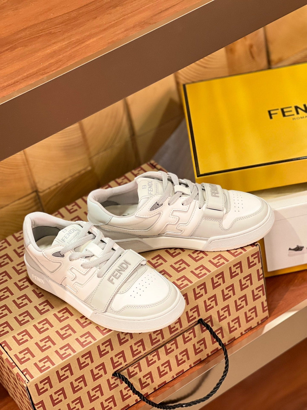 FENDI MATCH IN WHITE MIX LIGHT GREY CALFSKIN