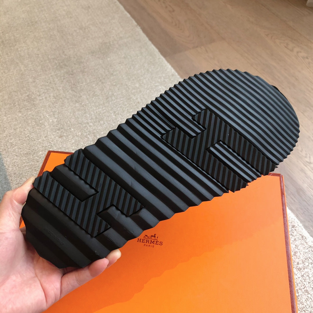 HM INFRA SANDAL BLACK CALFSKIN