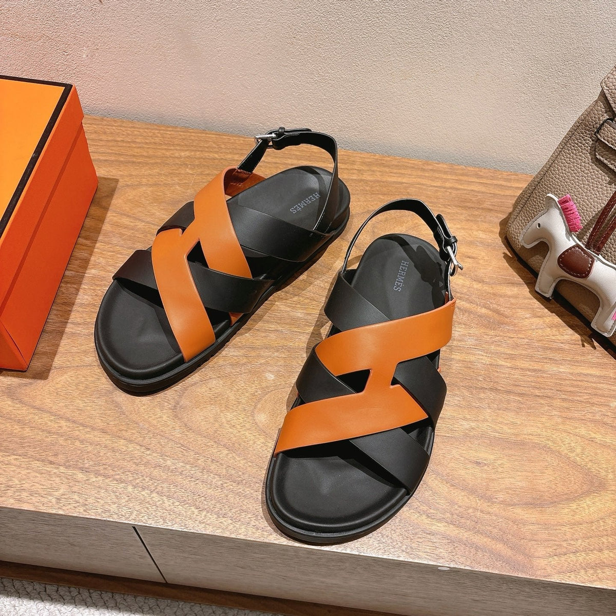 HM 25 Heracles Sandal Black Brown Calfskin