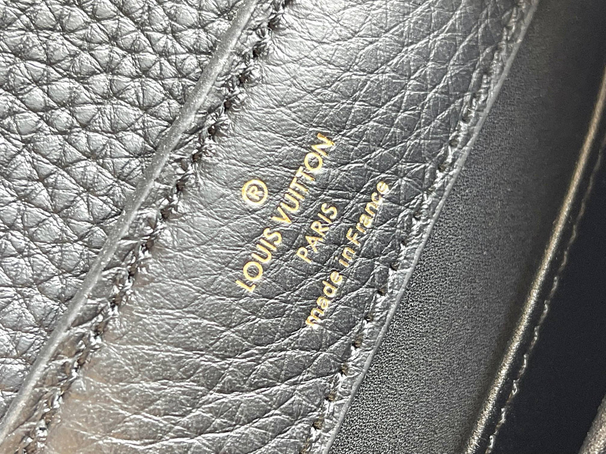 CAPUCINES MINI 21 BLACK TAURILLON GOLD HARDWARE