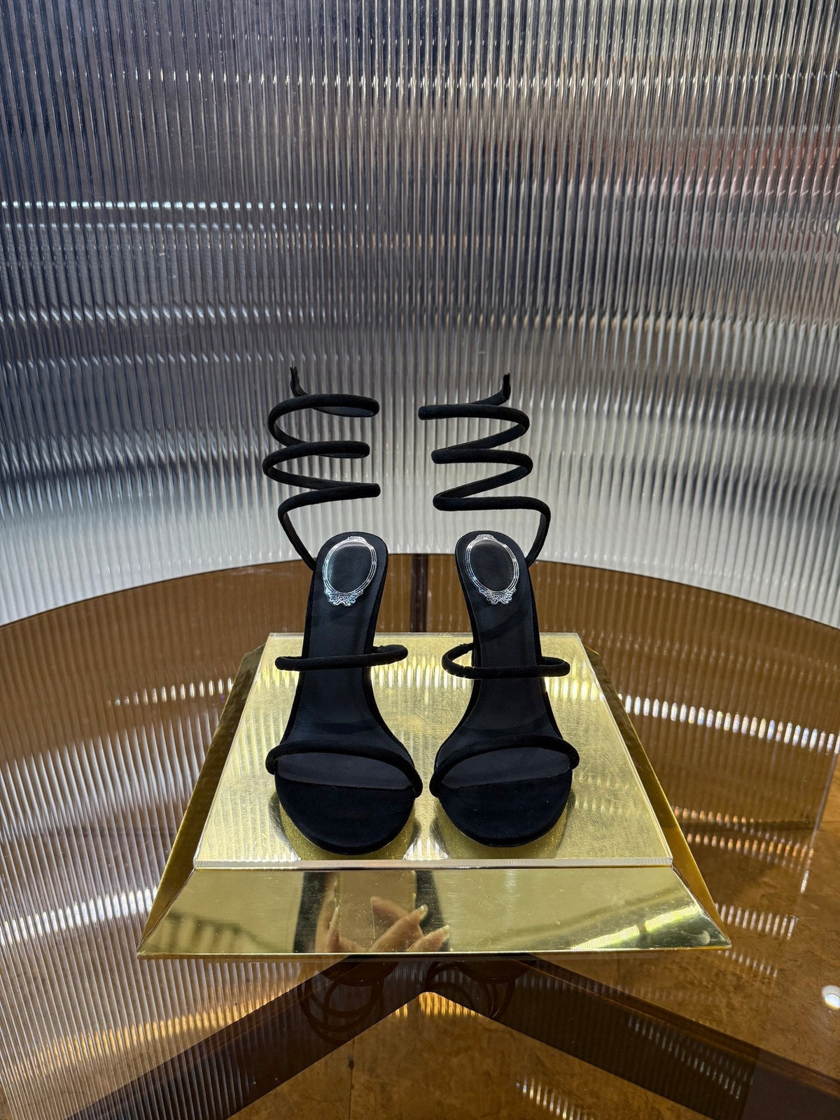 RC 25C Classic Sandals 9.5cm Black Sheepskin 310621