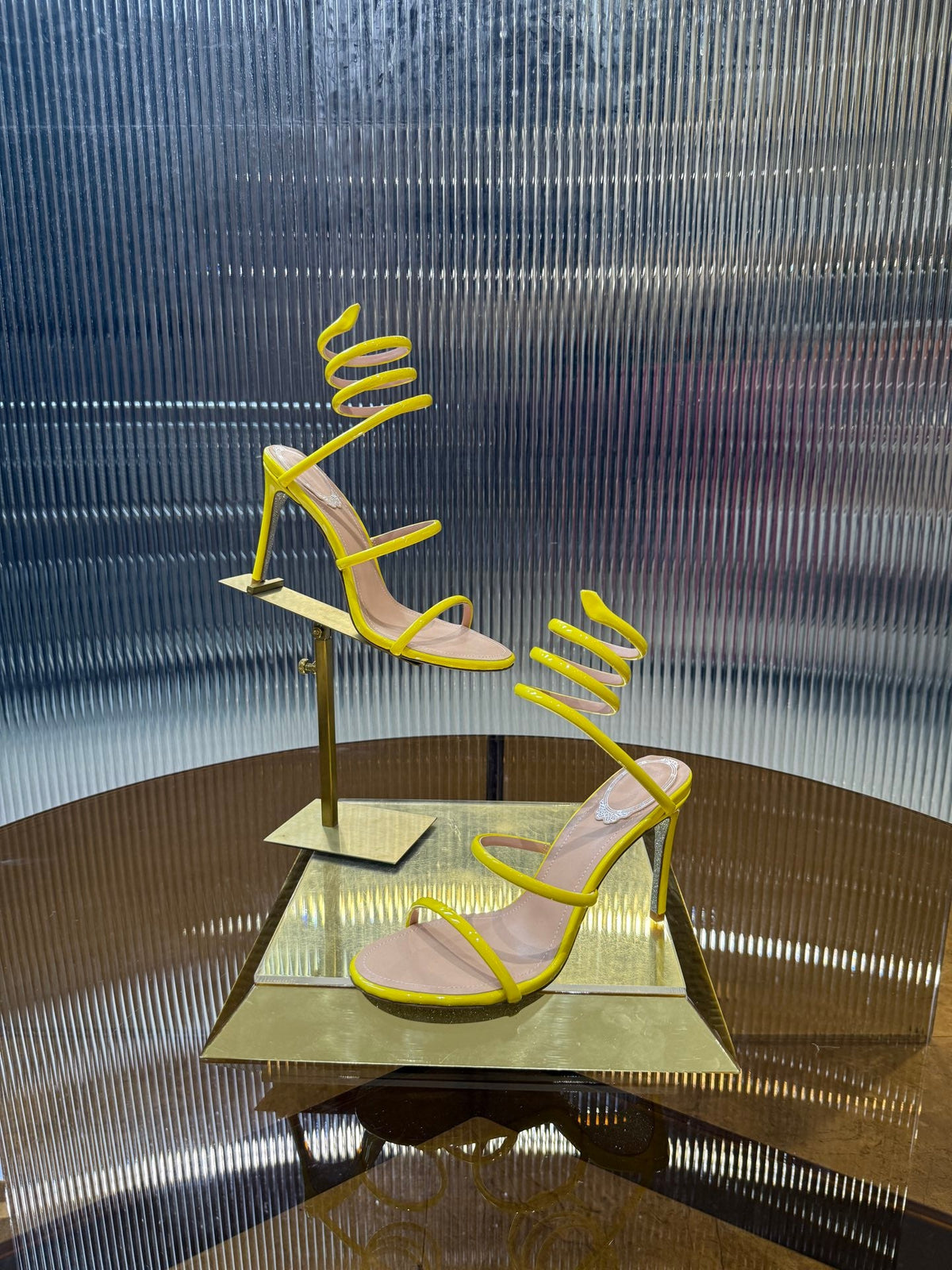RC 25C Snake-Shaped Sandals 9.5cm Yellow Sheepskin 310625