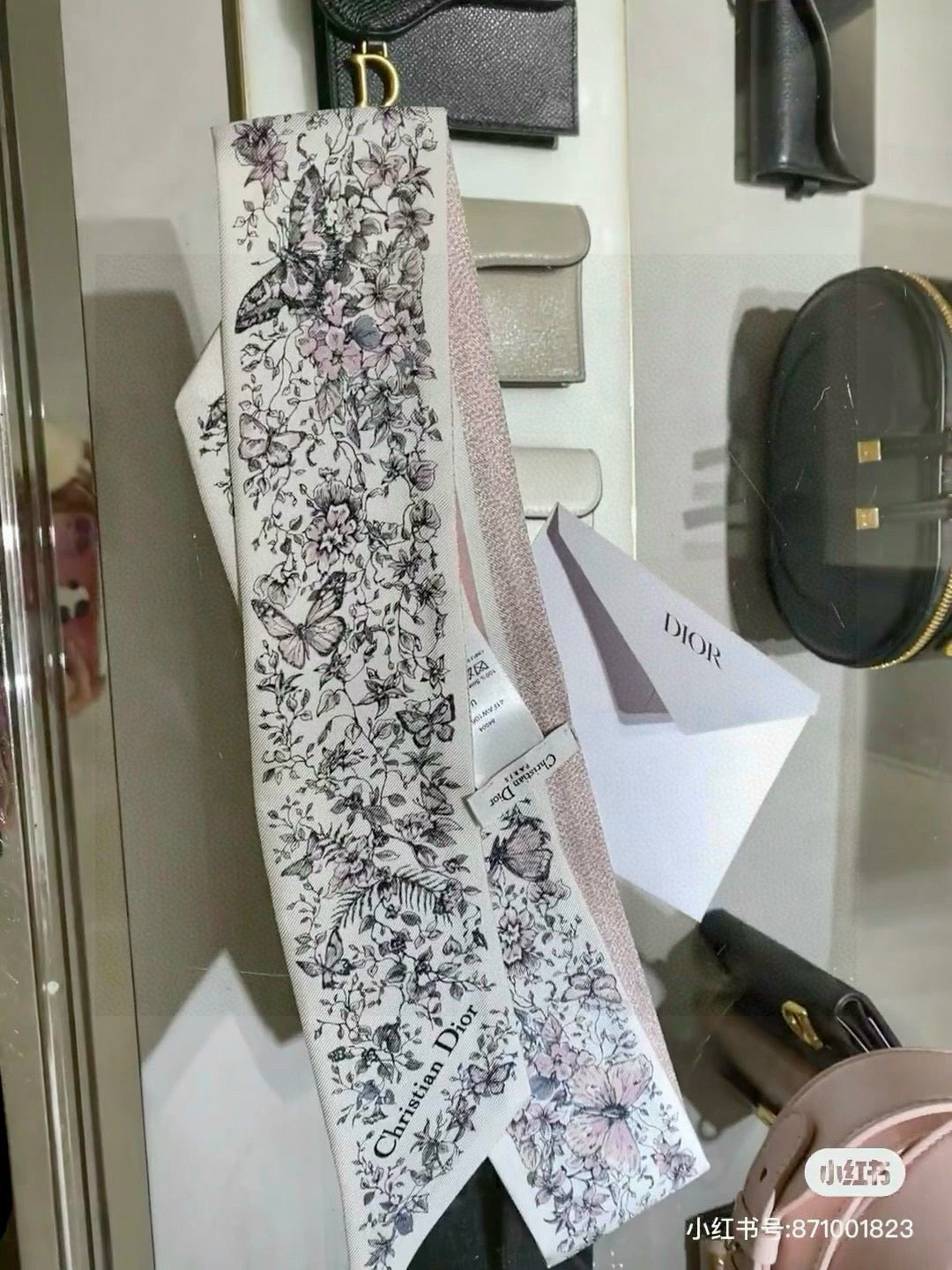 CD Twilly Mini Scarf 105cm Light Pink Mulberry Silk 941924
