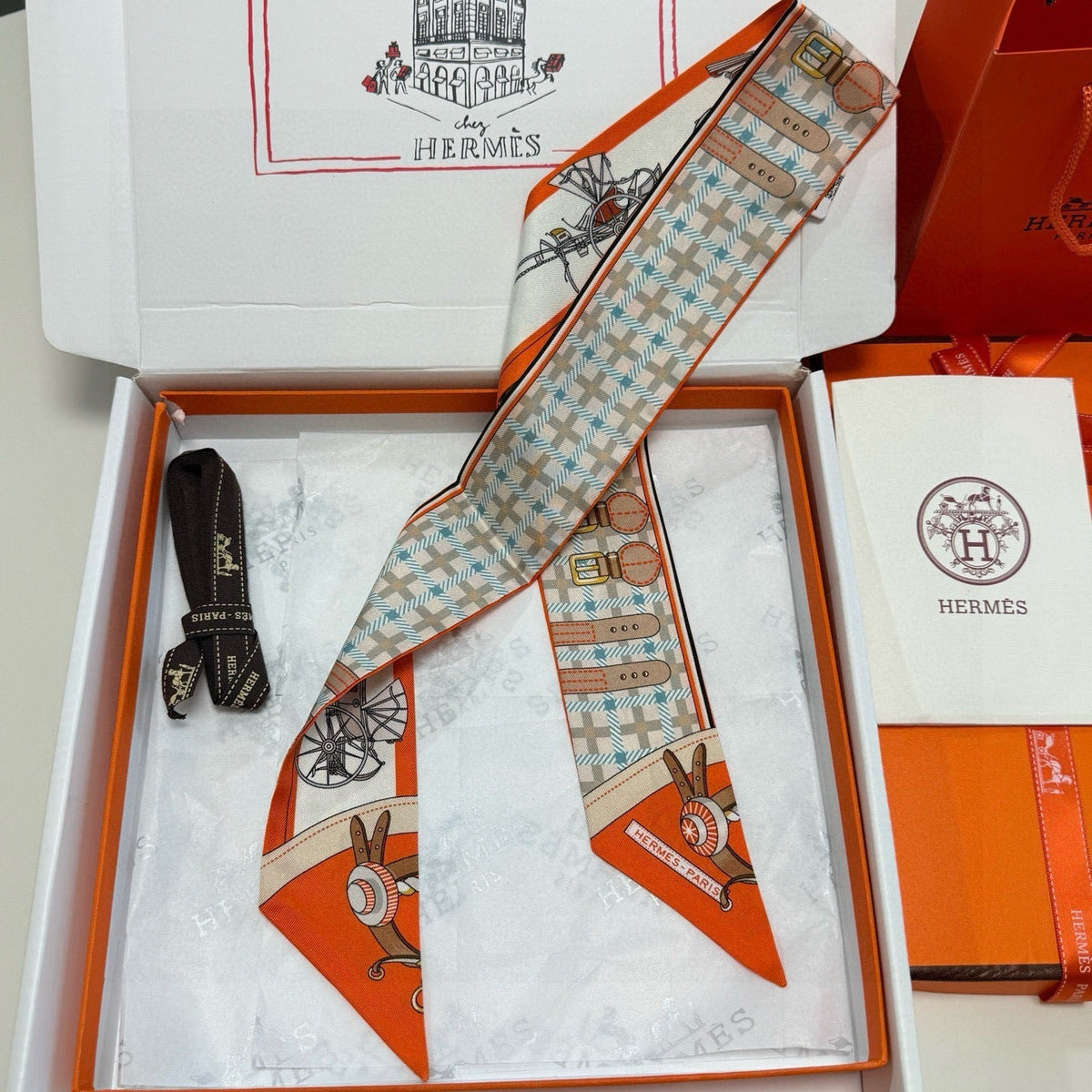 HM Twilly Mini Scarf 86CM Orange Beige Mulberry Silk 968843