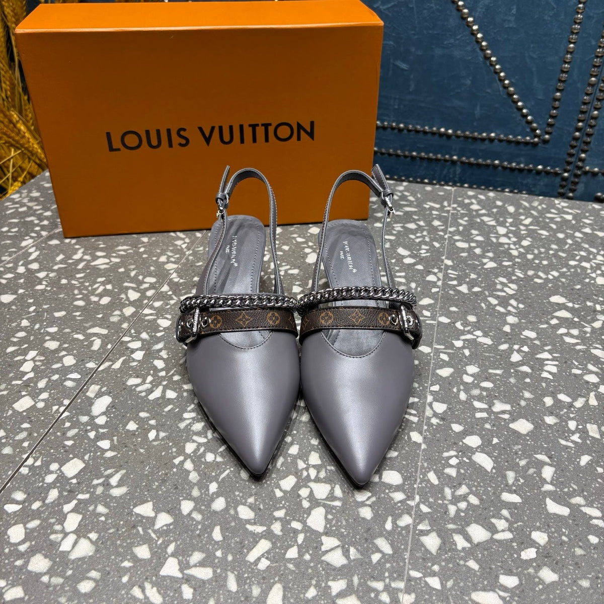 LV 26ss Slingback 45 Gray Cowhide 628432