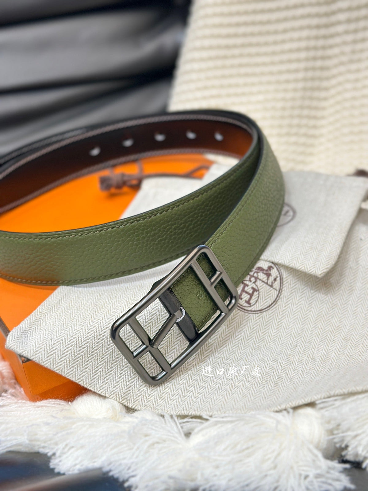 HM-CAPE COD 32MM REVERSIBLE BELT OLIVE GREEN AND BLACK LEATHER BLACK HARDWARE
