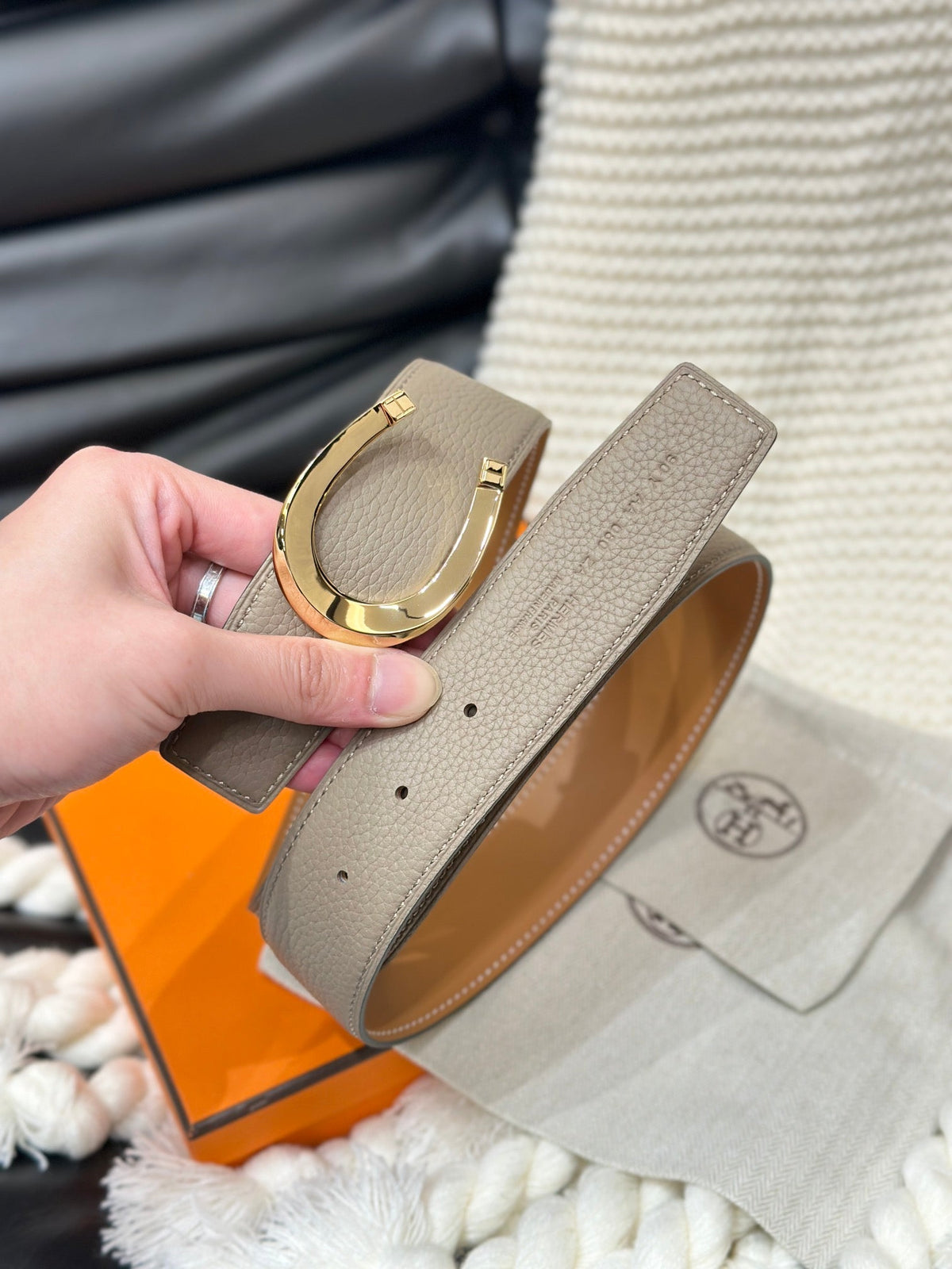 HM LUCK BELT GOLD BUCKLE & REVERSIBLE PEANUT BROWN LEATHER STRAP 38MM