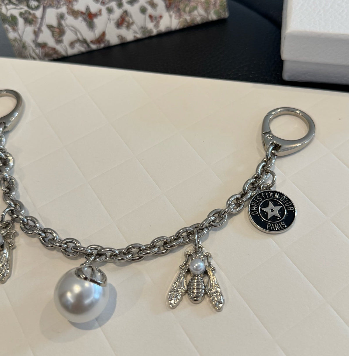 Dior Bee Chain Charm 516839