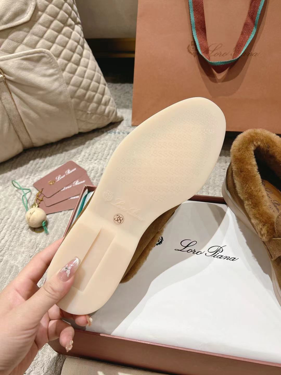 LP Summer Charms Walk Loafers Marigold Brown Suede With Rabbit Fur Lining 206258