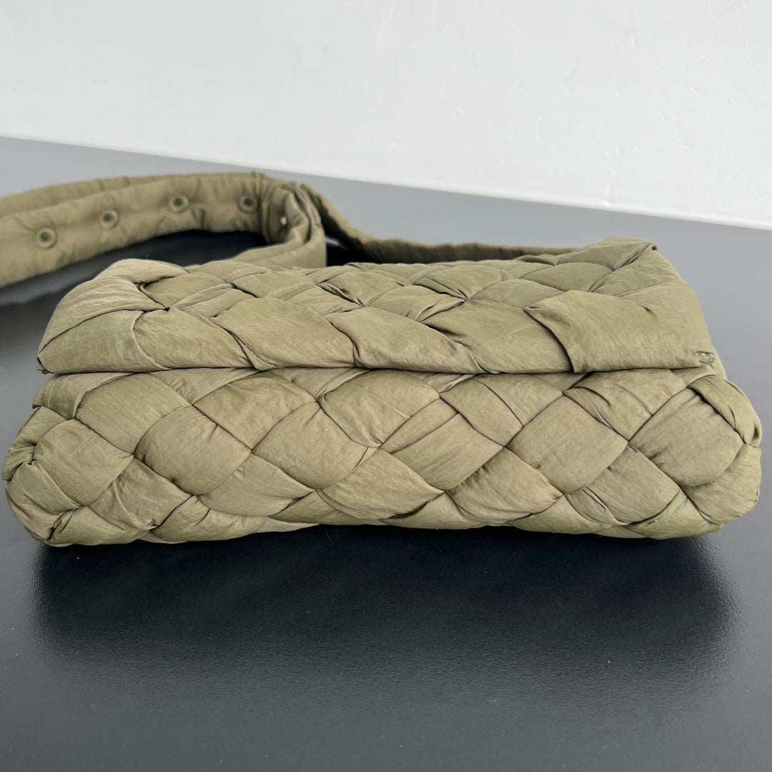BV  Rumple 21cm Khaki Nylon Bag 545164