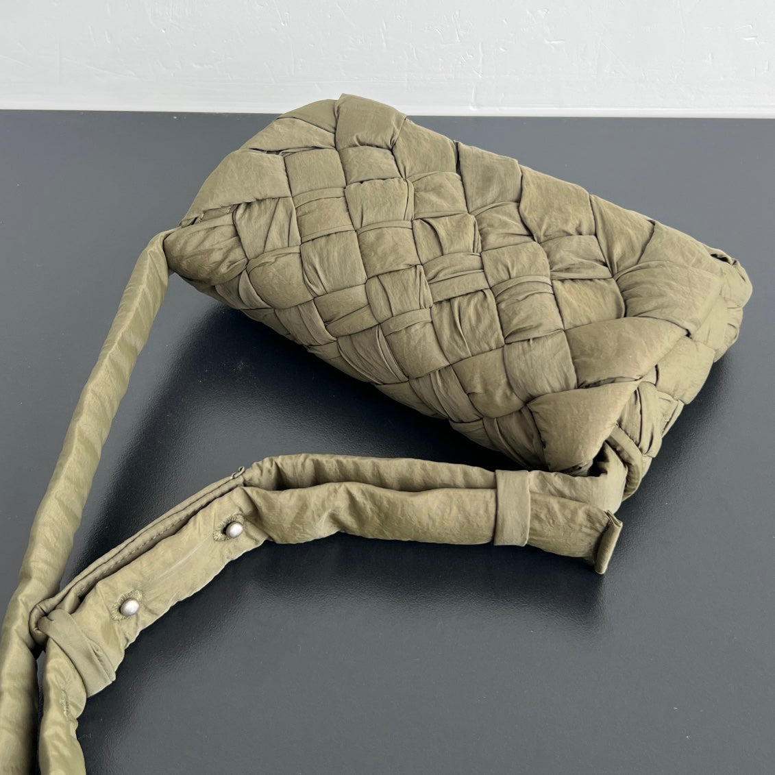 BV  Rumple 21cm Khaki Nylon Bag 545164