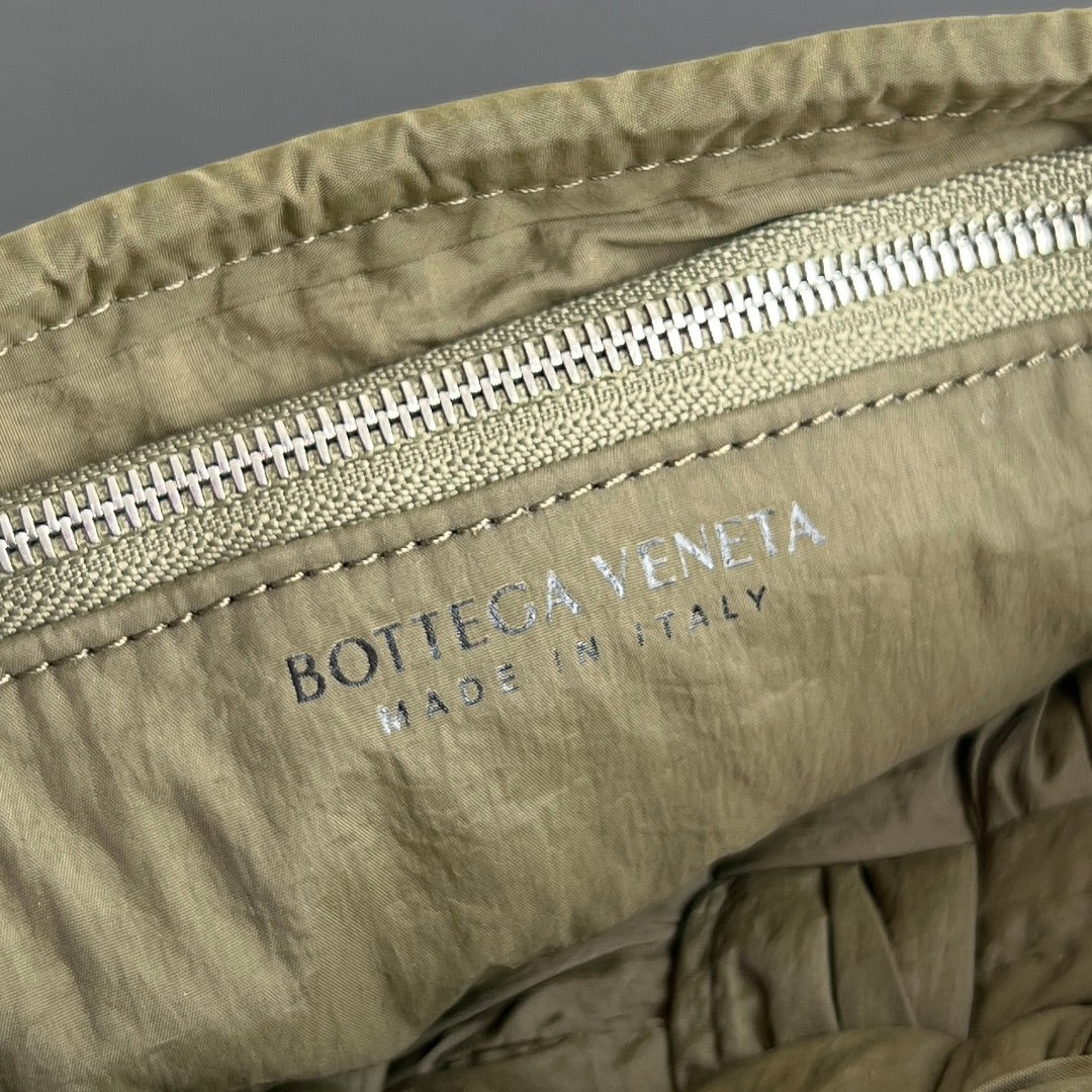 BV  Rumple 21cm Khaki Nylon Bag 545164