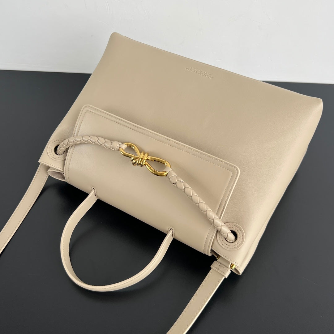 BV Ciao Ciao 34cm bag Beige Silky cowhide 545165