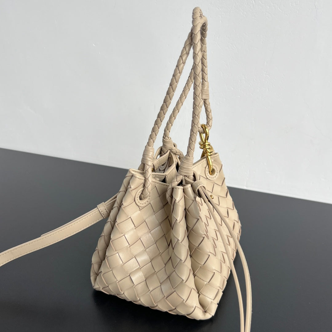 BV Parachute Intrecciato Shoulder Bag Beige Cowhide 545169