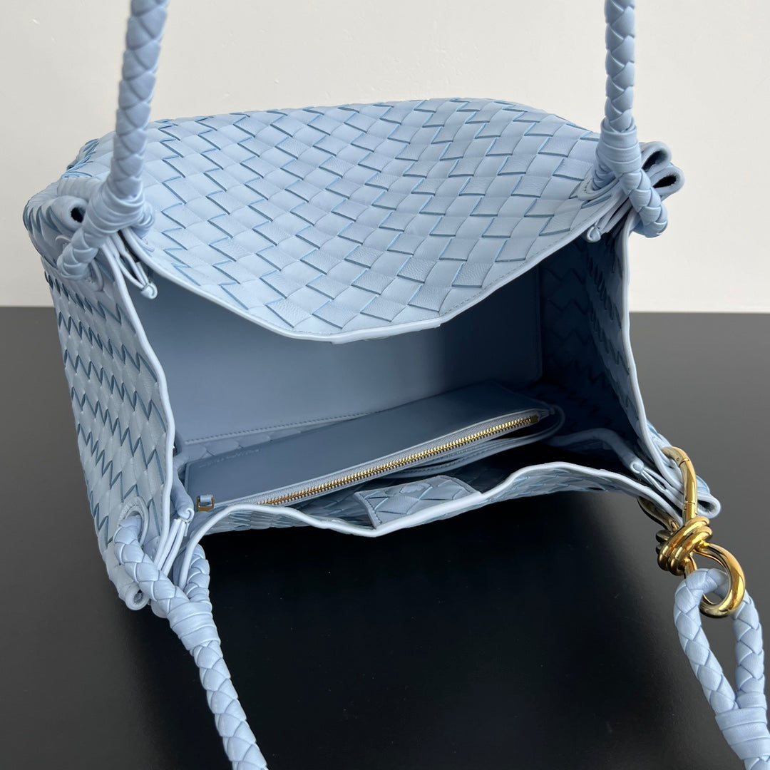 BV Intrecciato 30cm Bag Blue Leather 545173