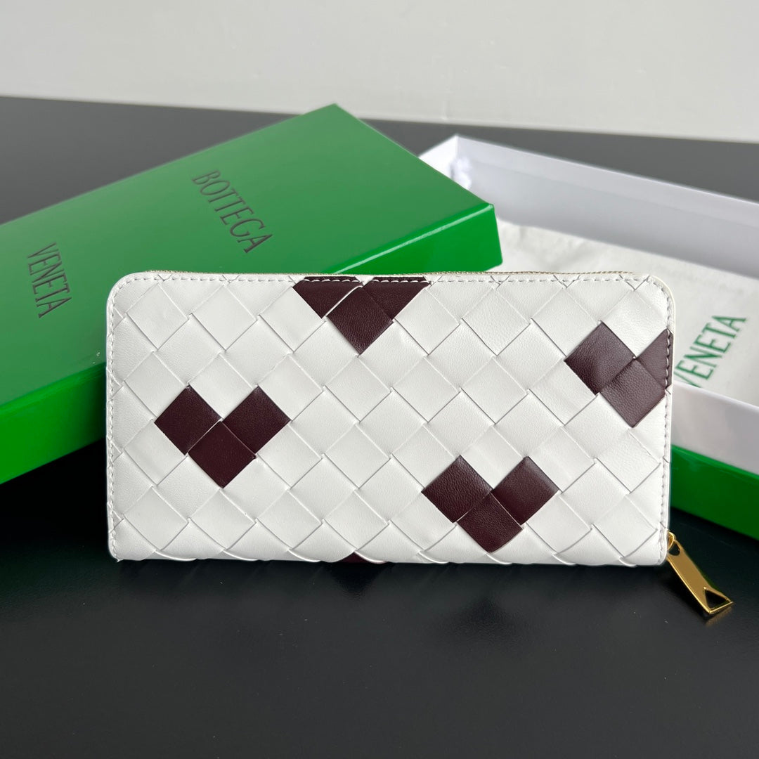 INTRECCIATO 19 WALLET IN WHITE BURGUNDY CALFSKIN 545181