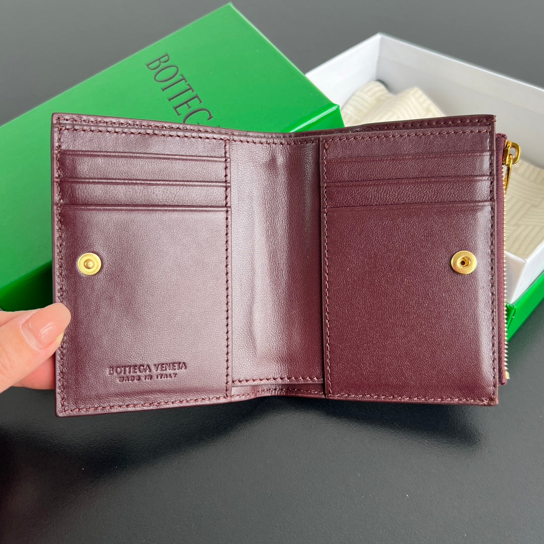INTRECCIATO 11.5cm WALLET IN BURGUNDY WHITE  CALFSKIN 545184