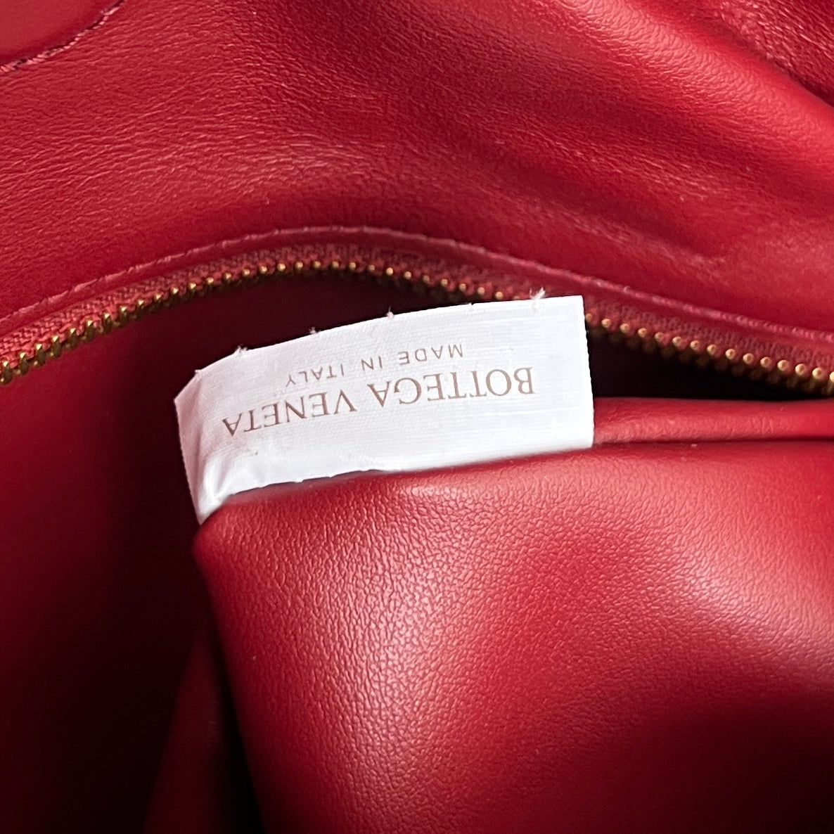 BV Hop 46cm Bag Red Leather 545190