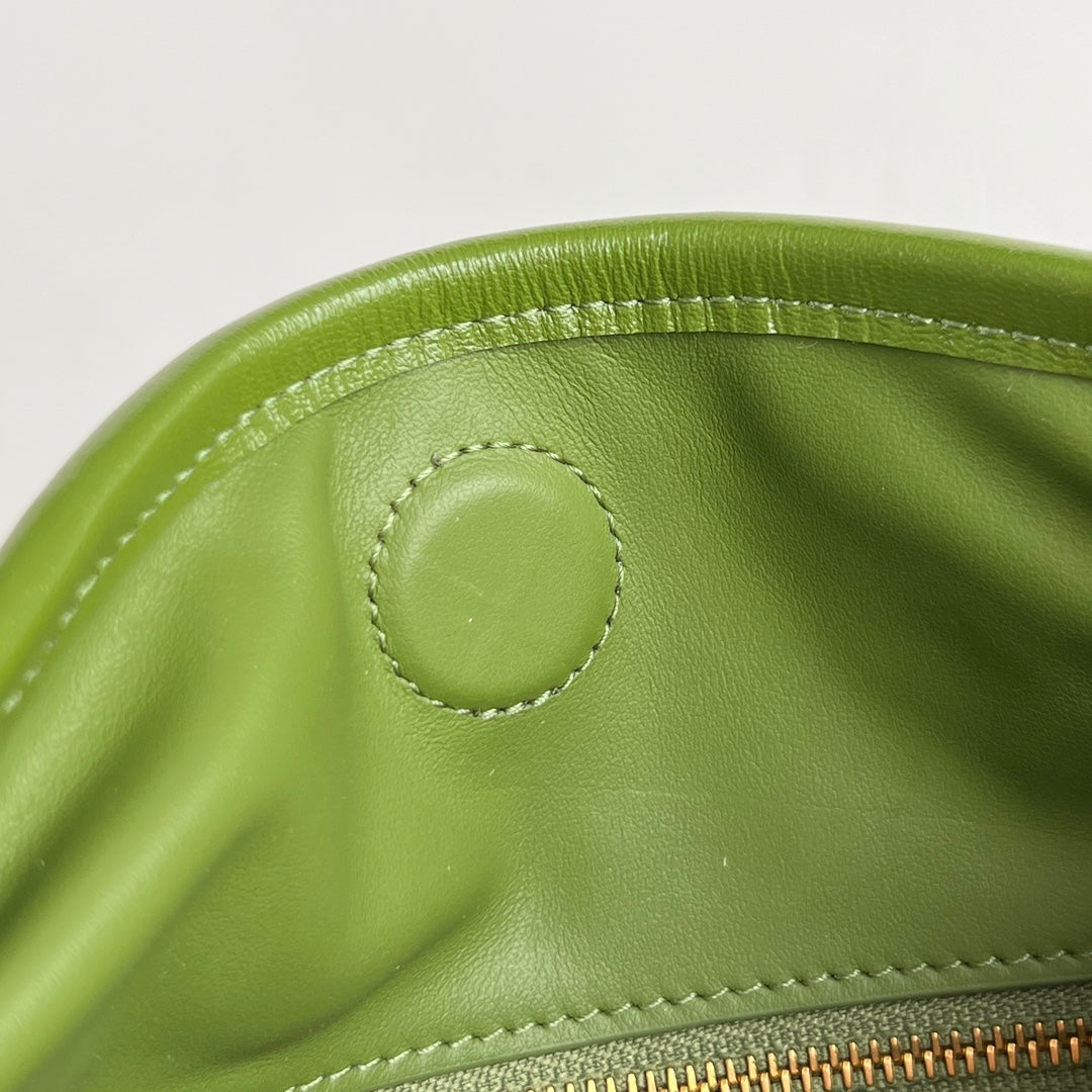 BV Hop Bag Green Leather