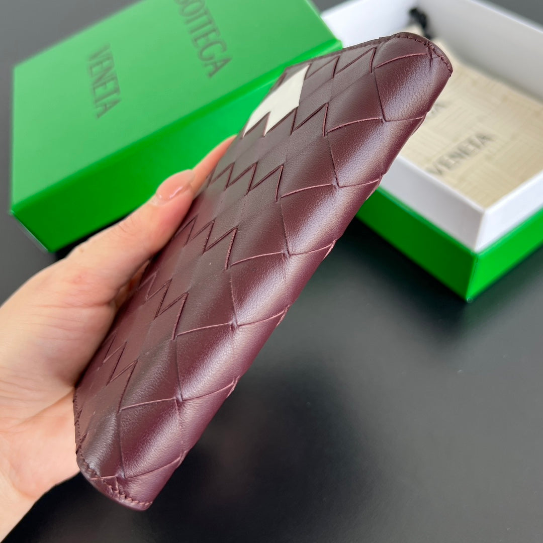 BV Wallet 14.5cm Burgundy White Sheepskin 545201