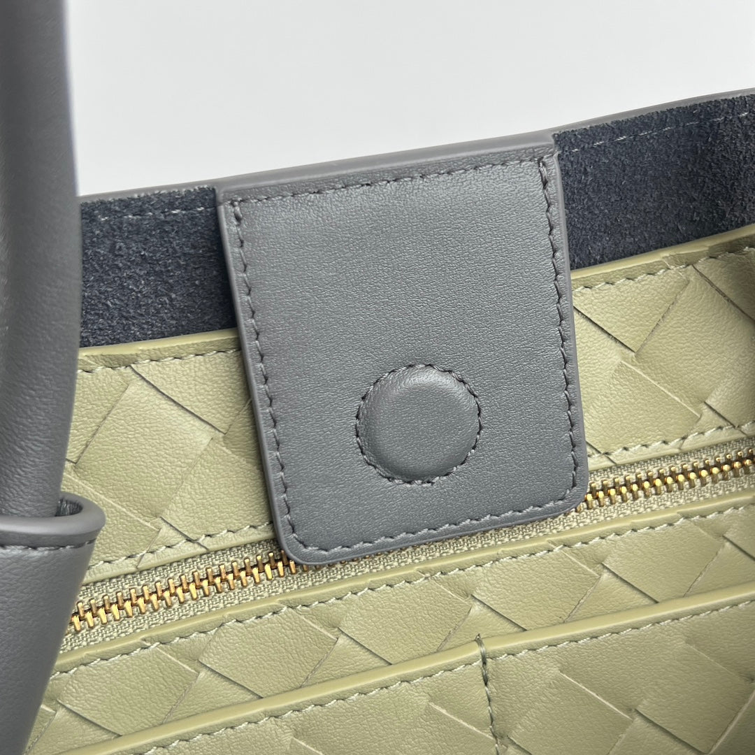 BV Andiamo 32cm Bag Gray Calfskin 545206