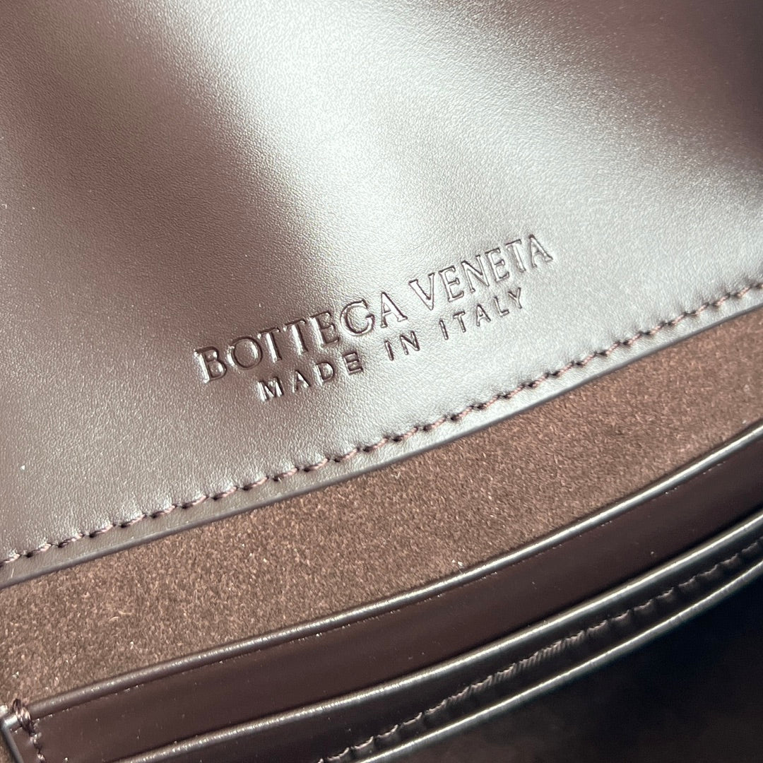 BV Liberta 24cm Bag Chocolate Smooth Calfskin 559329