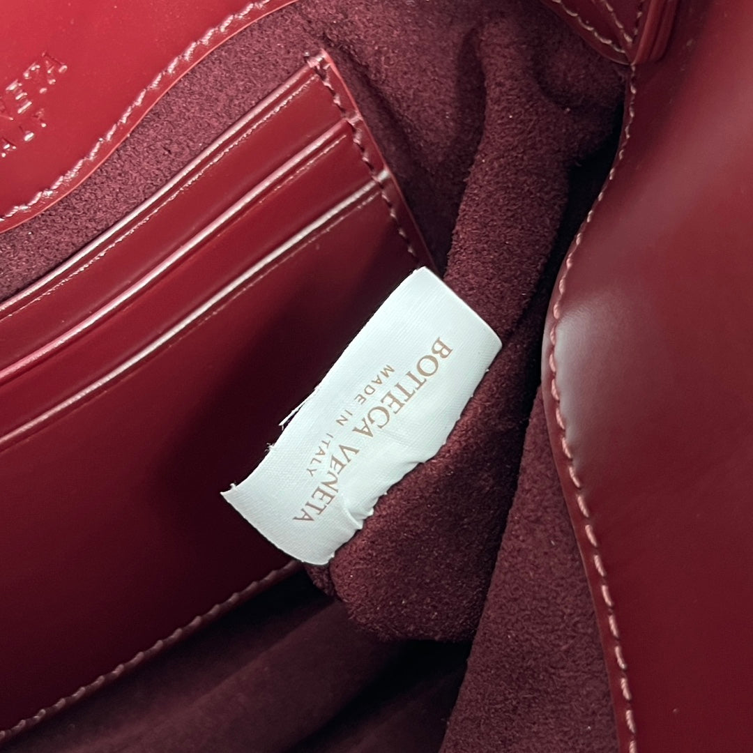 BV Liberta 24cm Bag Burgundy Smooth Calfskin 559330