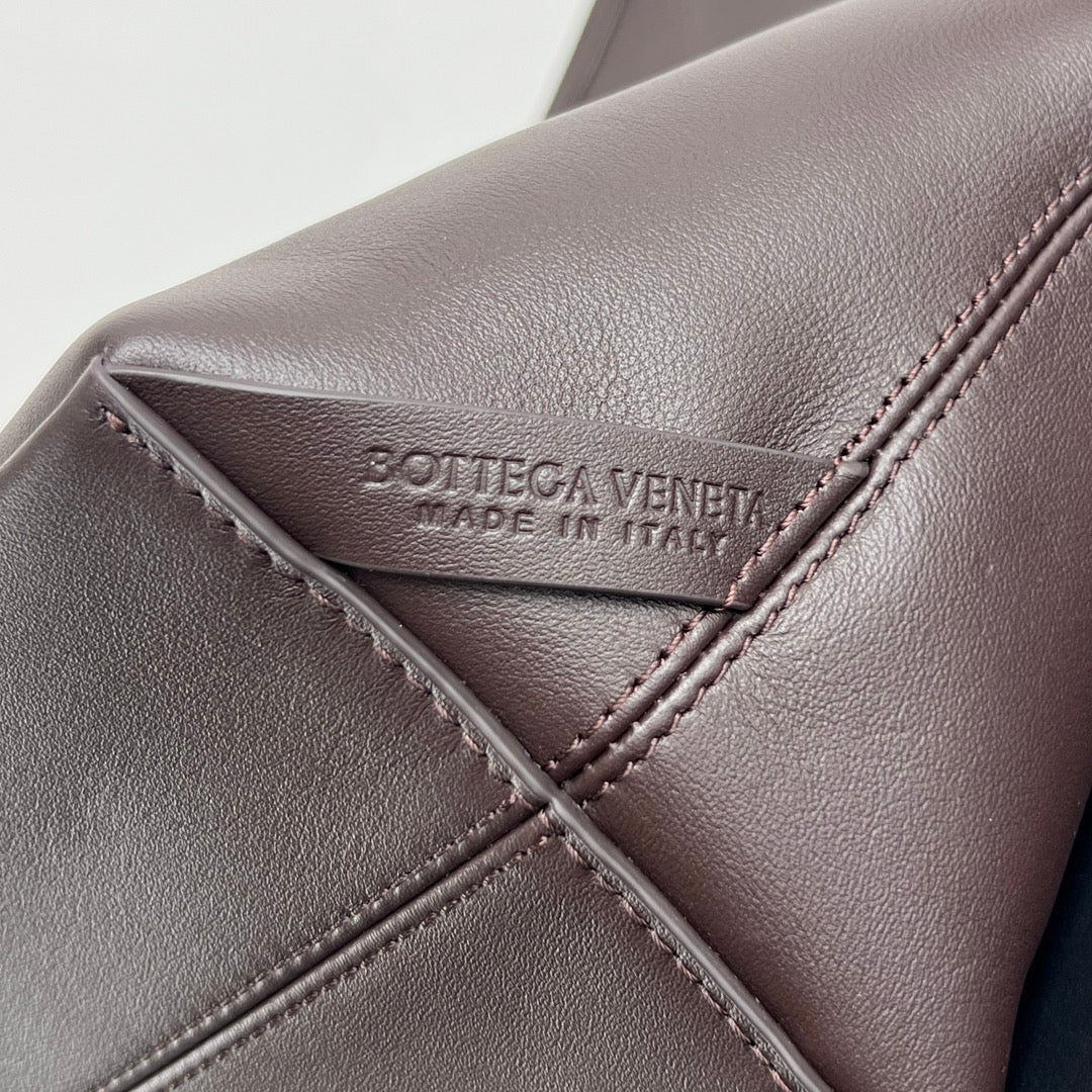 BV Sawyer Large Triangle 25cm Bag Chocolate Silky Calfskin 559339