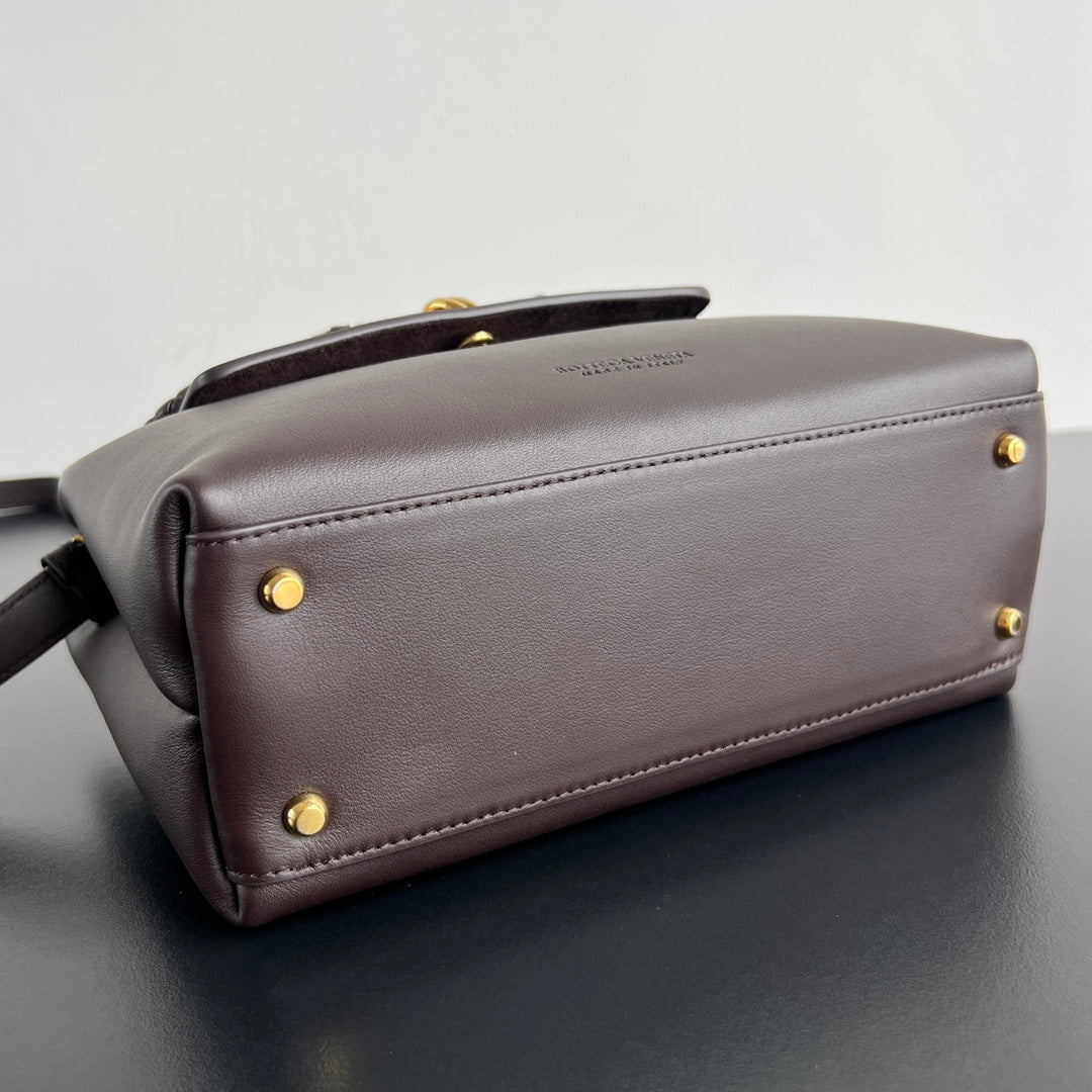 BV Ciao Ciao 26cm Bag Chocolate Silky Calfskin 559340