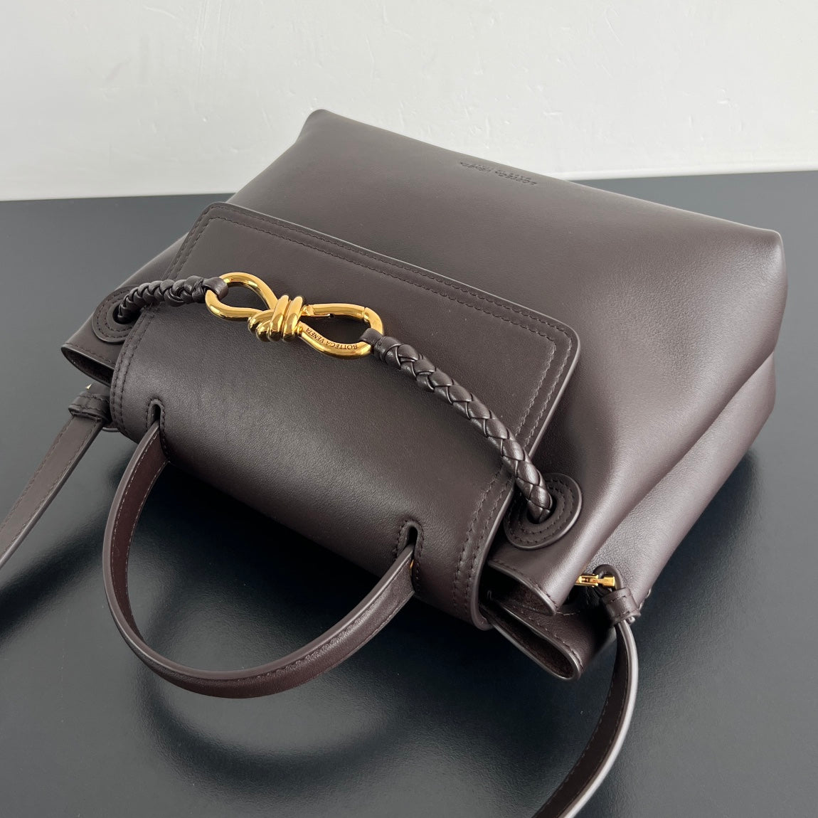 BV Ciao Ciao 26cm Bag Chocolate Silky Calfskin 559340