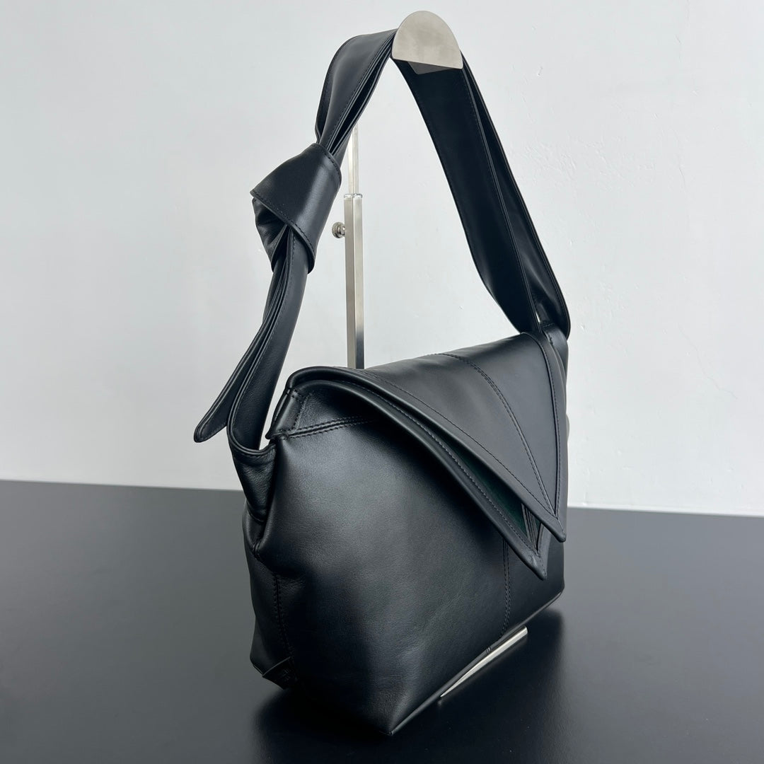 BV Sawyer Large Triangle 25cm Bag Black Silky Calfskin 559295