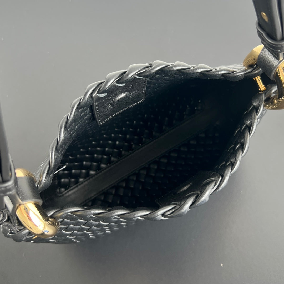 BV Clicker 27cm Bag Black Lambskin 559300
