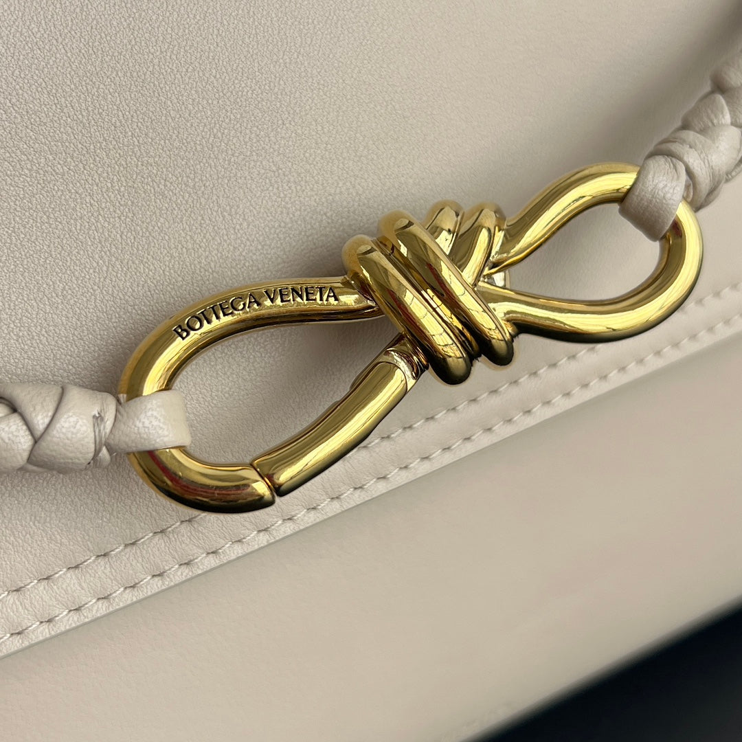 BV Ciao Ciao 26cm Bag Beige Silky Calfskin 563655