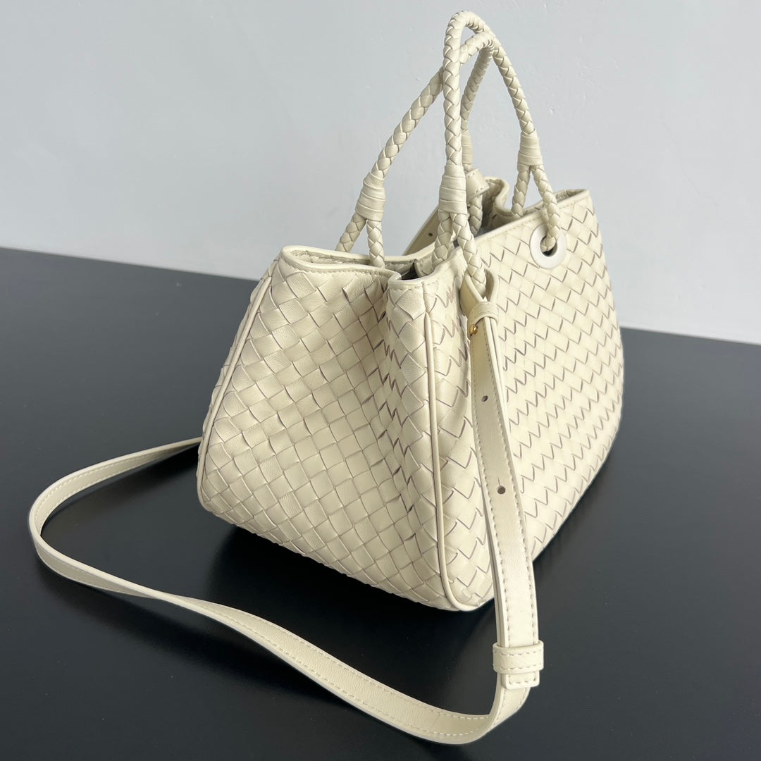 BV Basket 31cm Bag White Napa lambskin 563689