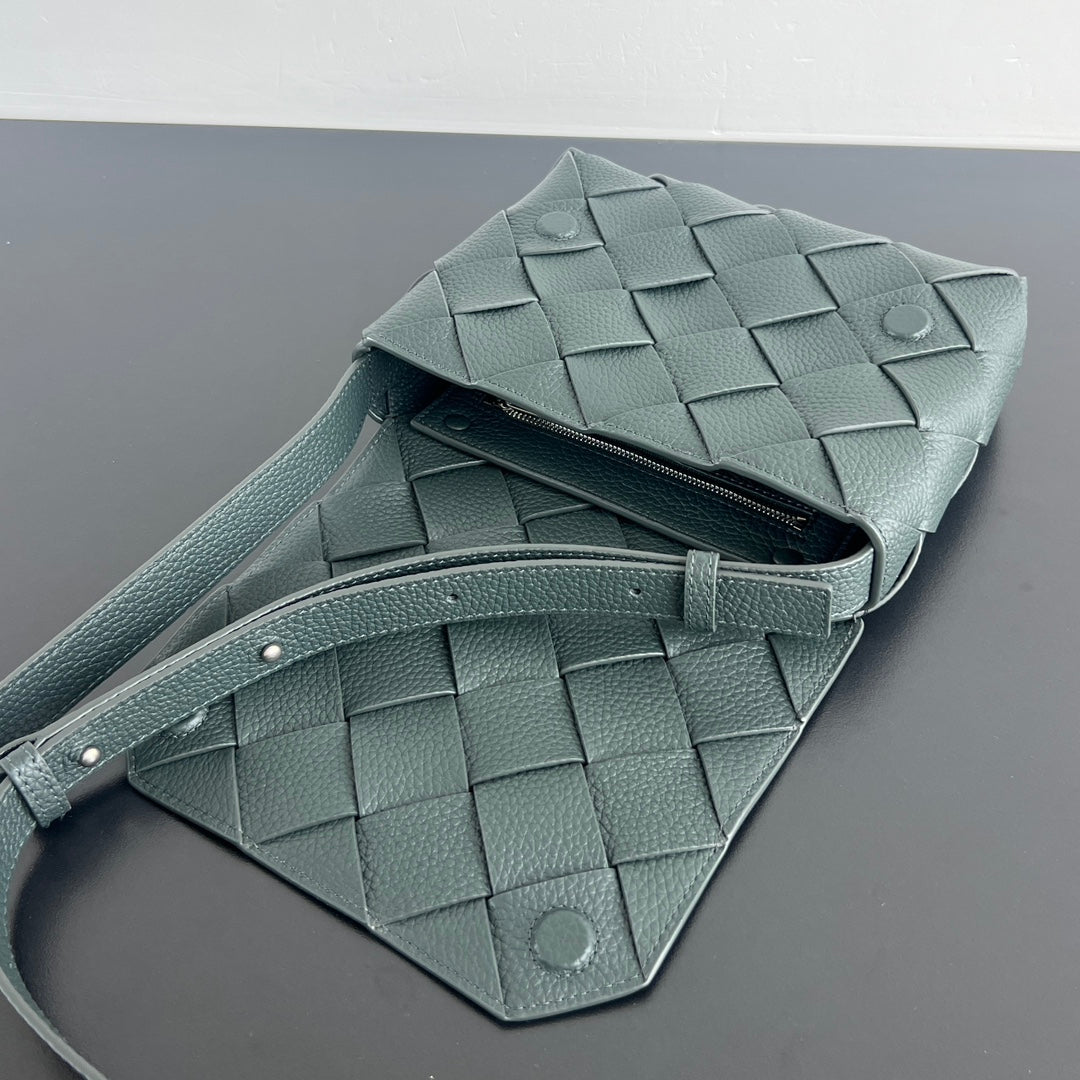 BV Diago 22.5cm Bag Dark Grayish-green Grain Cowhide 563703