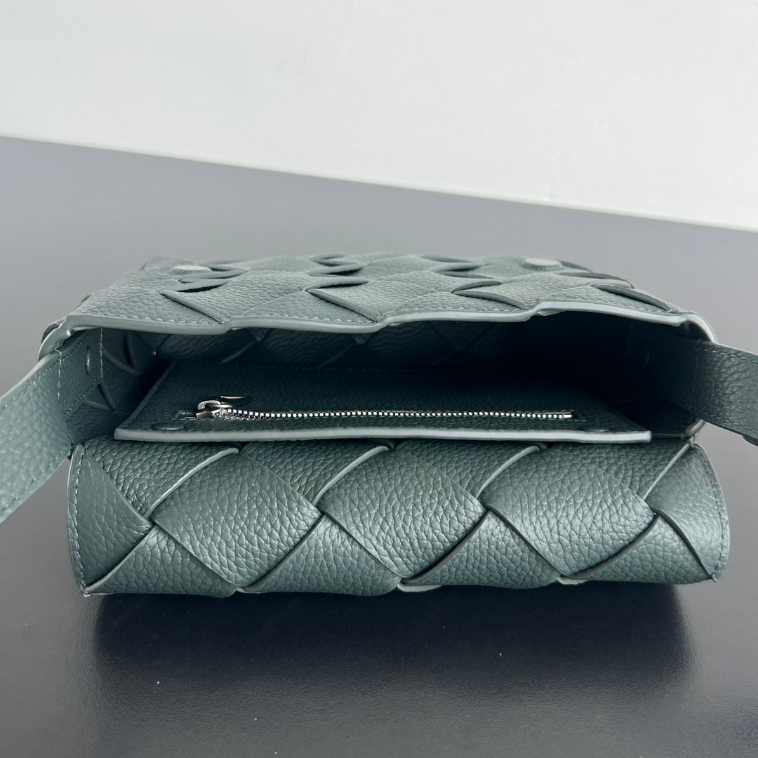 BV Diago 22.5cm Bag Dark Grayish-green Grain Cowhide 563703