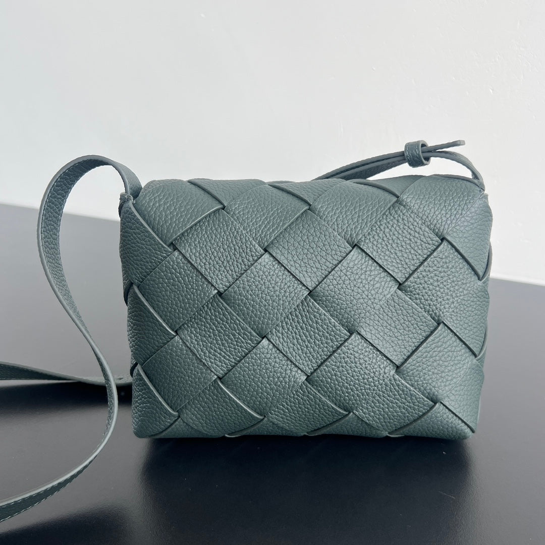 BV Diago 22.5cm Bag Dark Grayish-green Grain Cowhide 563703