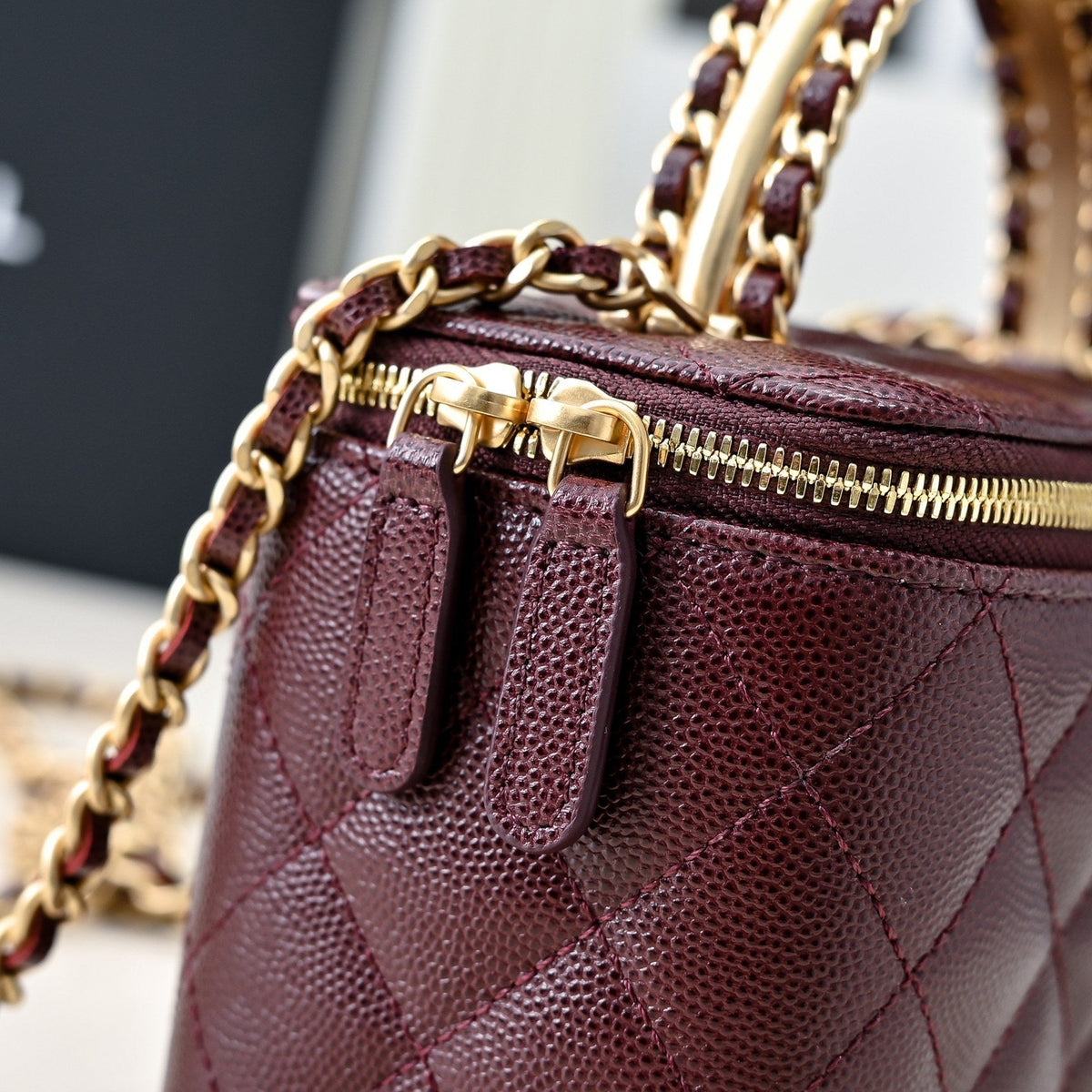 CC 24A Vanity Top Handle 16cm Burgundy Grained Calfskin Gold Hardware