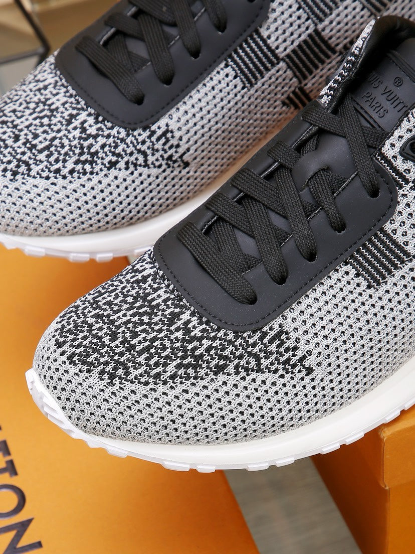 LV CLASSIC SNEAKER IN GREY MIX BLACK LUMINOUS KNIT