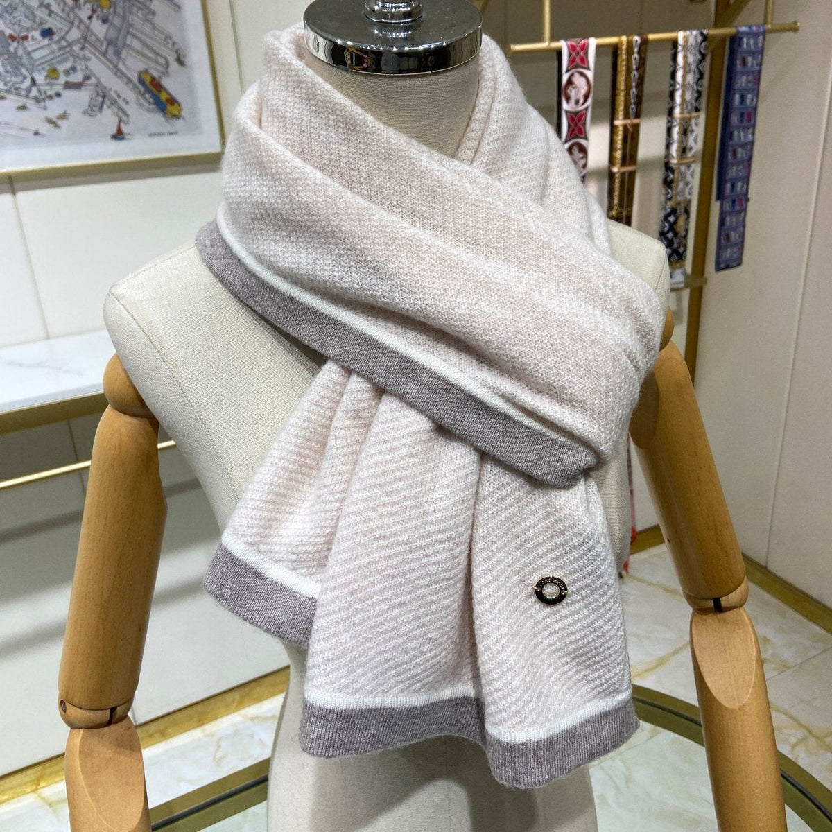 LP Scarf 170 CM In Light Grey Mix Grey Consinee Cashmere 205601