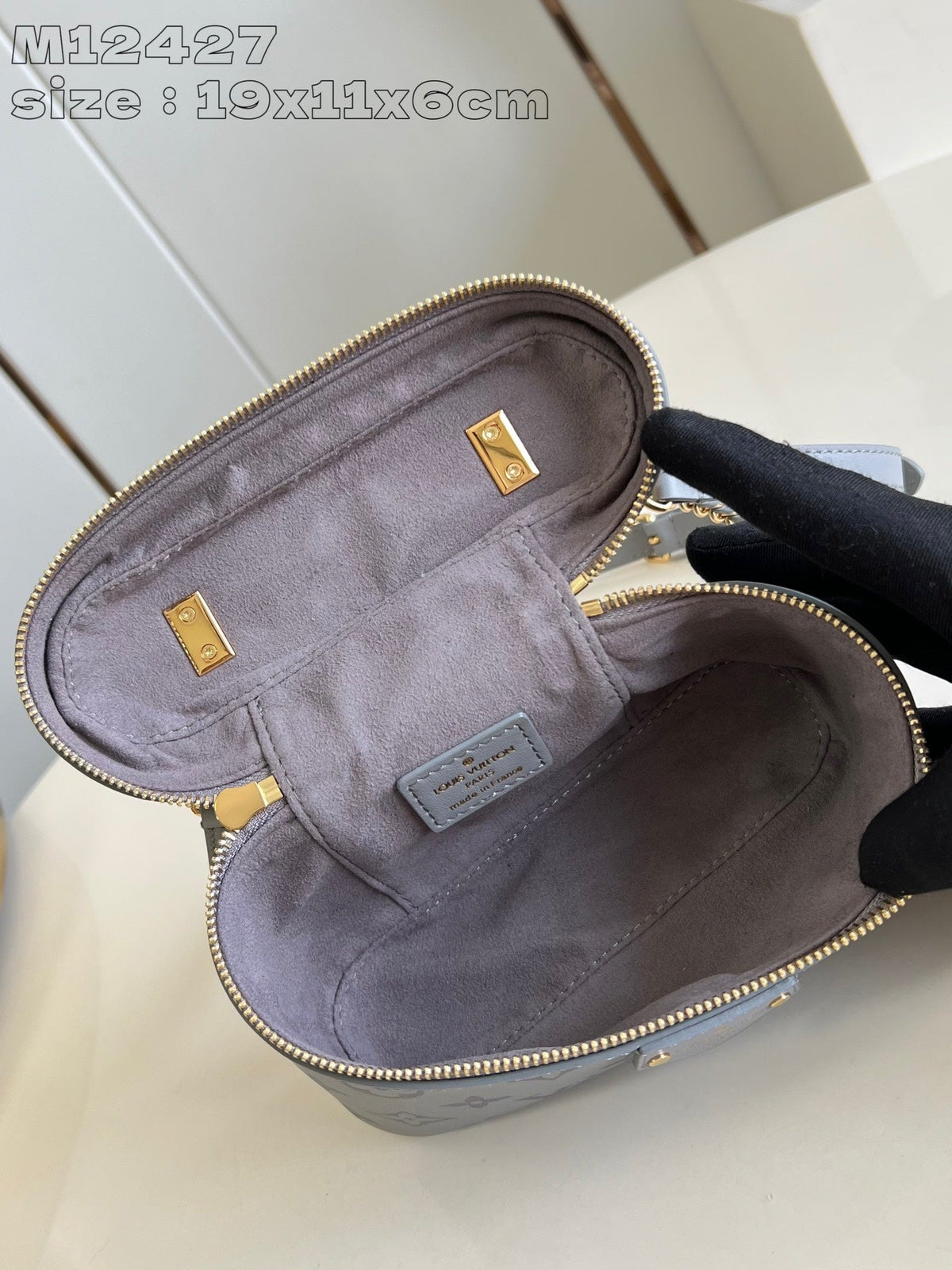 LV VANITY CHAIN POUCH 19 GREY MONOGRAM CALFSKIN