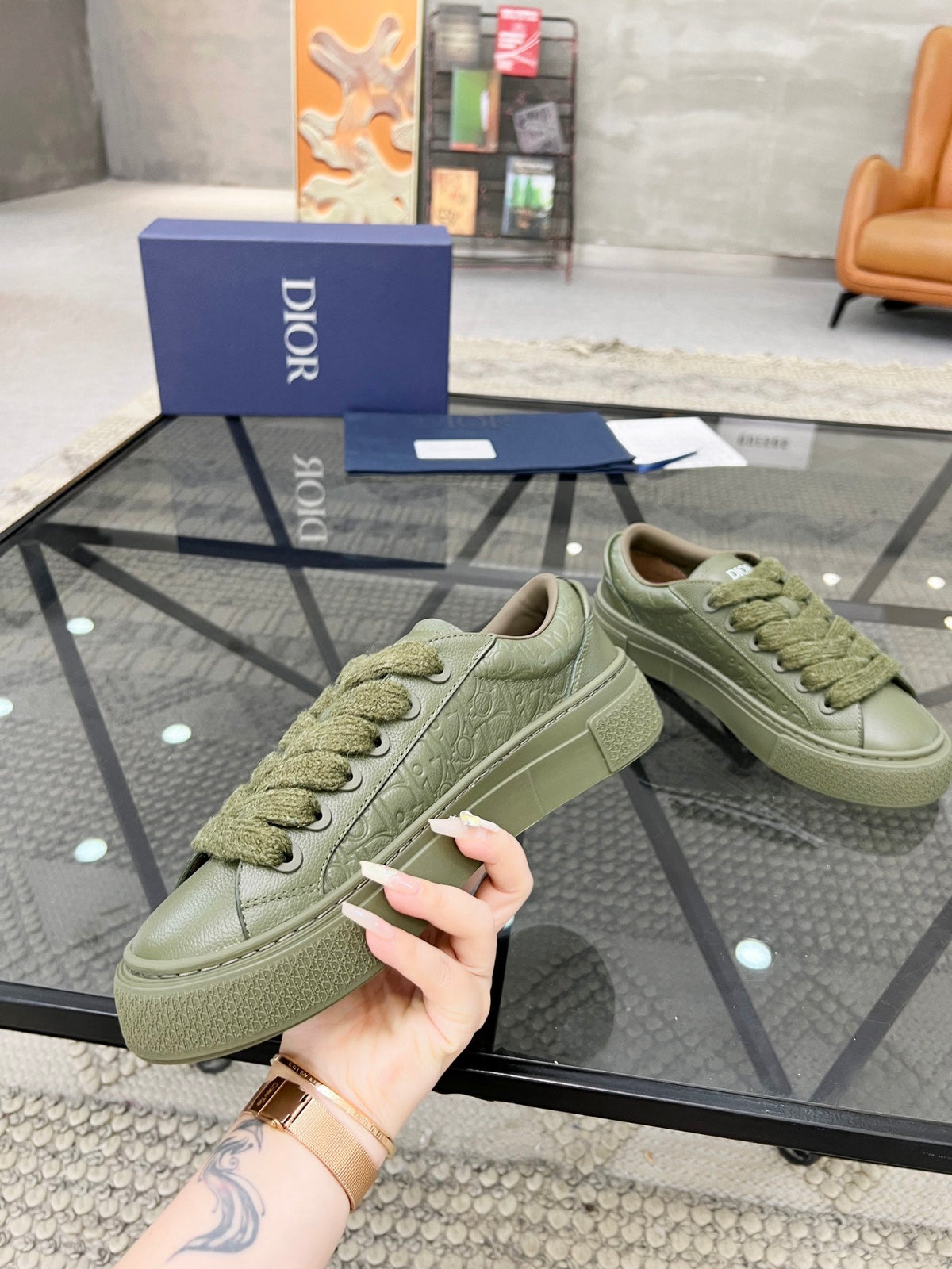 CD B33 SNEAKER PICKLE EMBOSSED CALFSKIN
