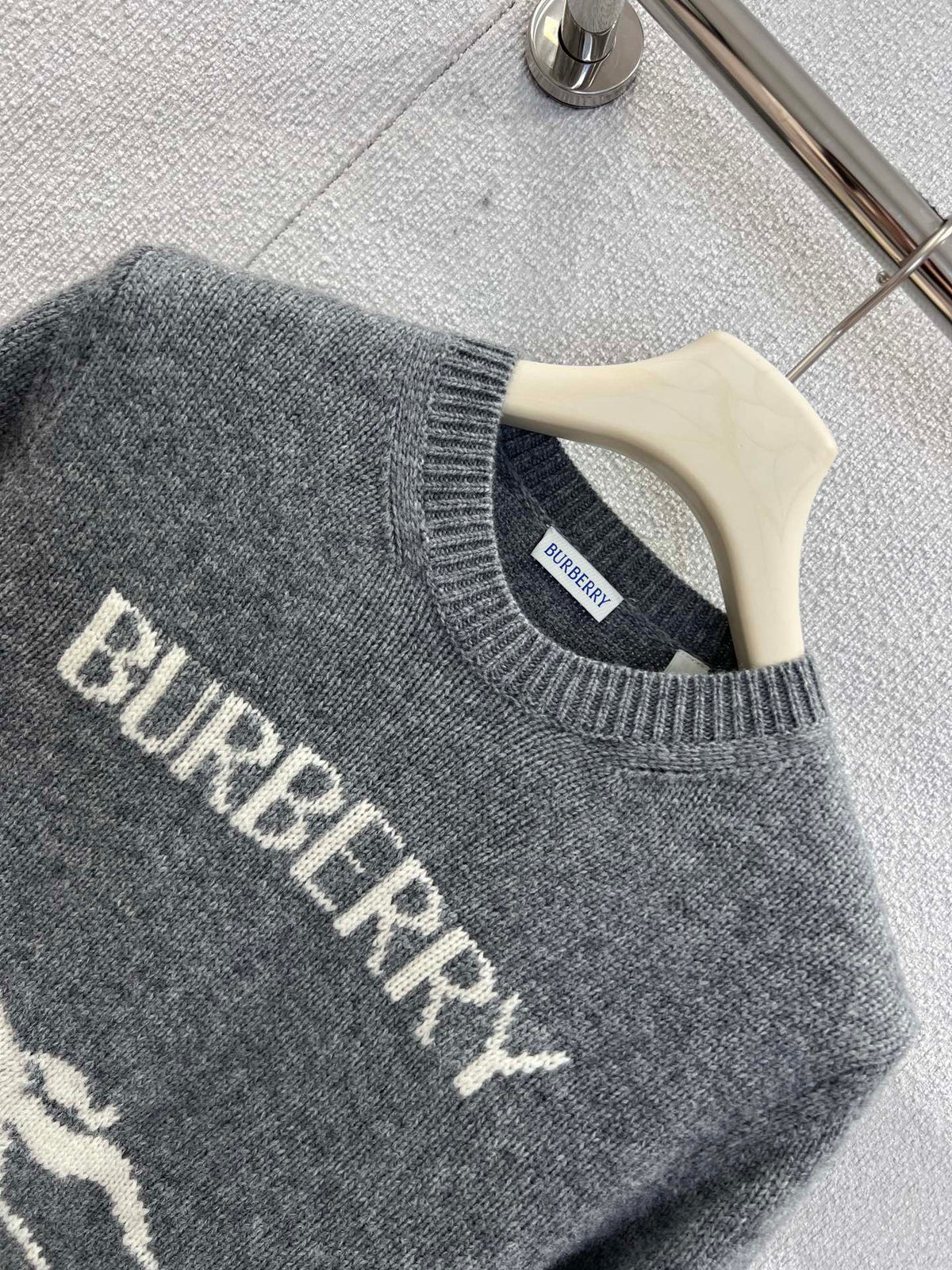 Burberry 25 Sweater Gray White Wool Cashmere