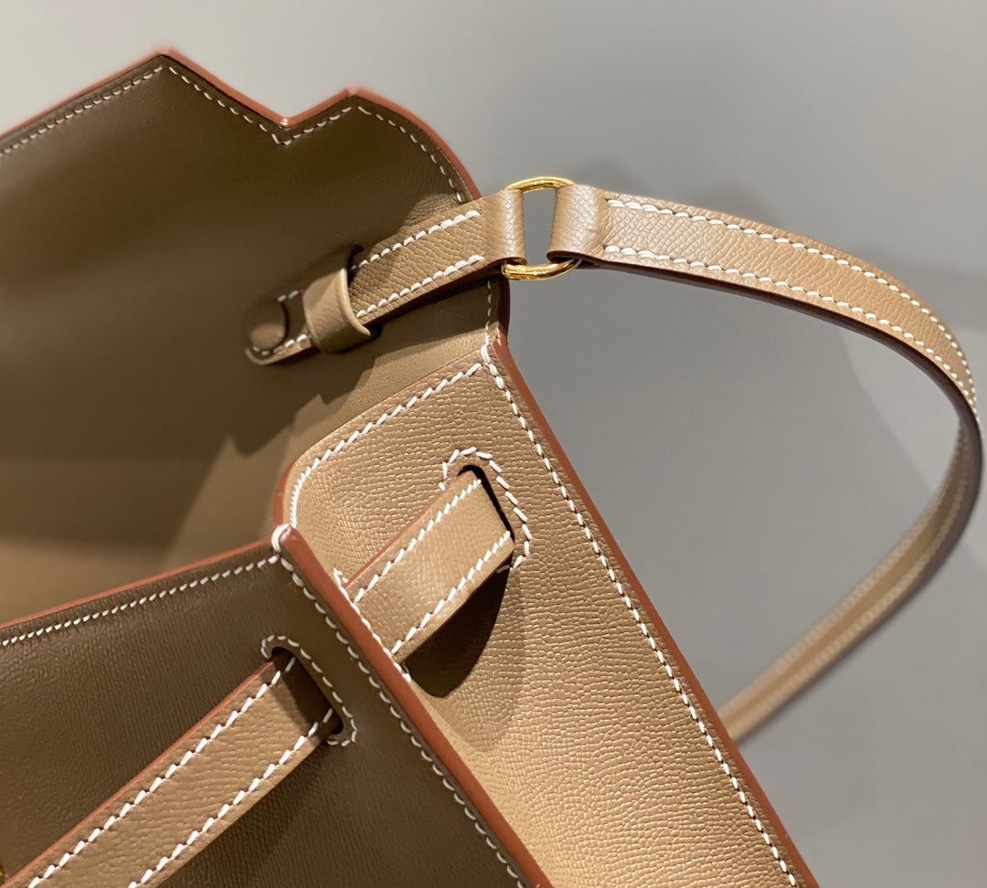 HM Kelly Elan 27cm Brown Leather Ghw